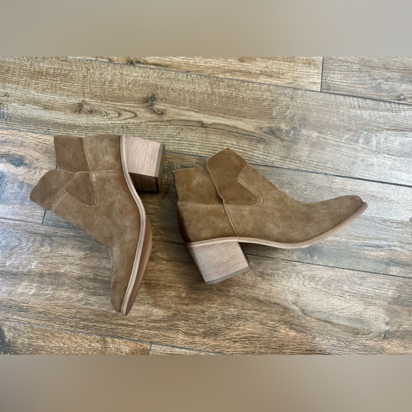 BP Brice Notched Suede Bootie Cognac 8.5 M - Picture 2 of 12